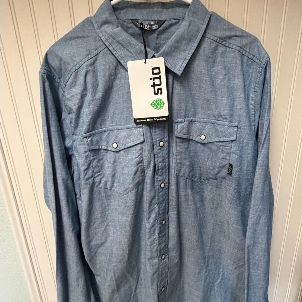 Stio - NEW w tags Men's Blue Button Down Snaps Shirt L